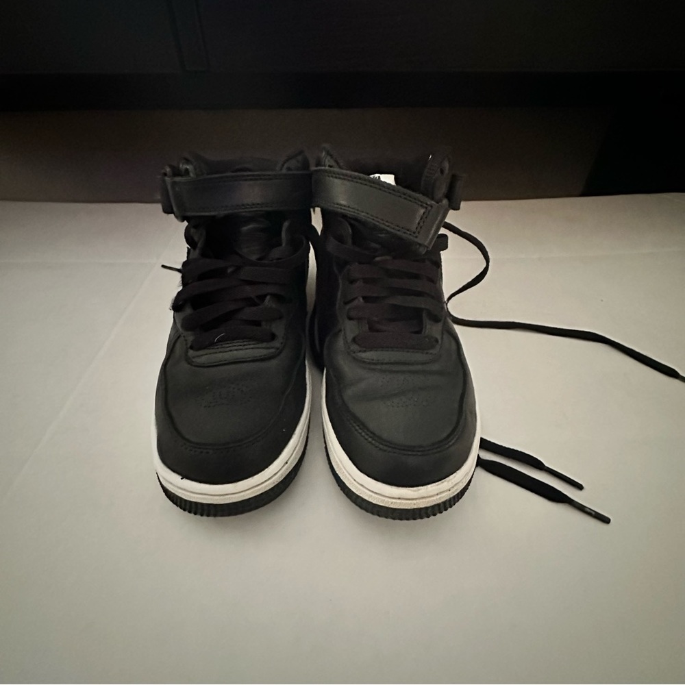 Nike x stussy air Force 1 mid top shoe